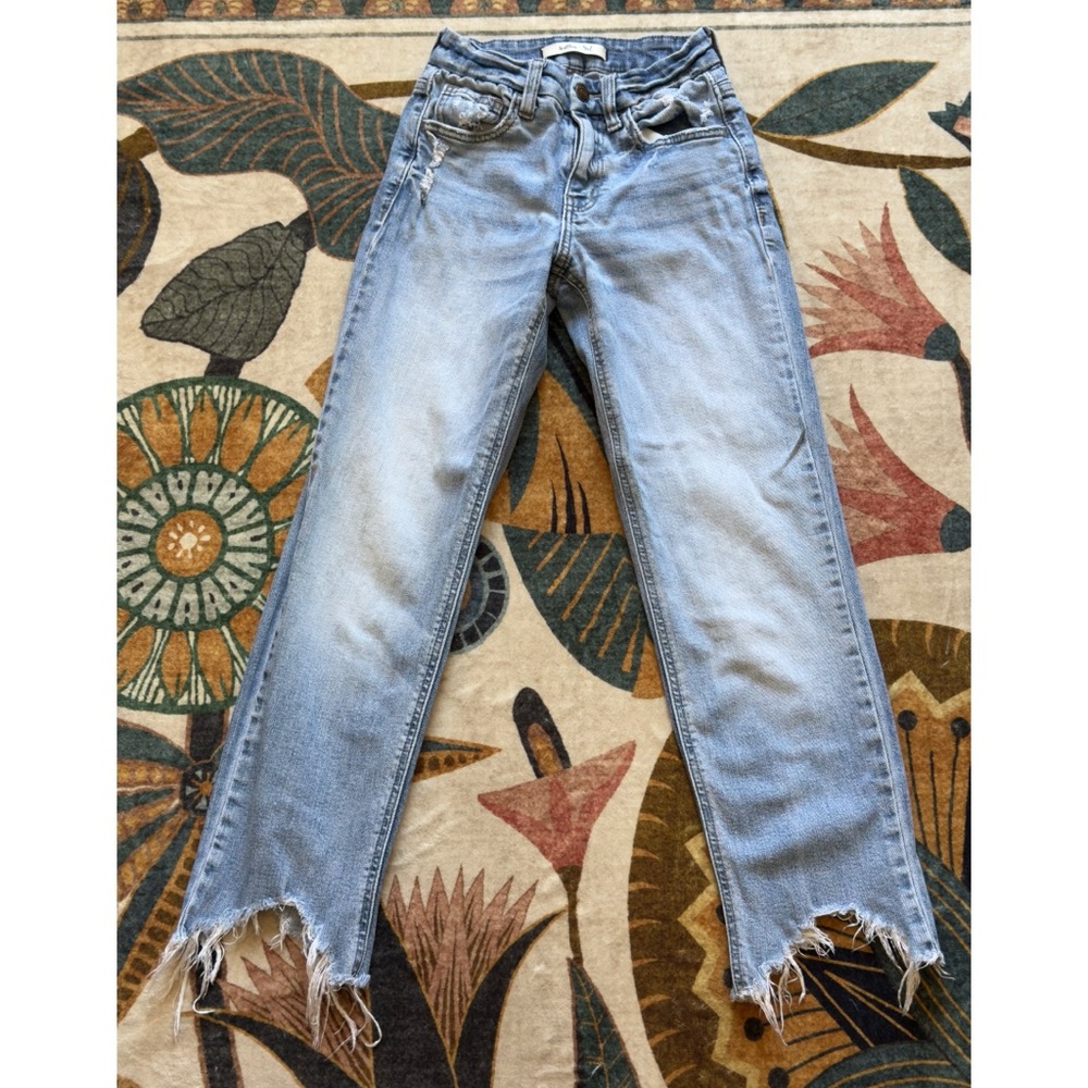 Willow & Root Women's Straight Leg Distressed Jeans in Light Blue Size 23”